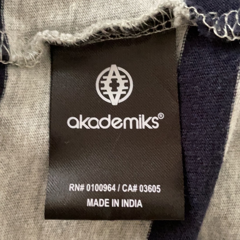 Akademiks Men’s Short Sleeve Striped Shirt Size 2XL - Picture 5 of 6